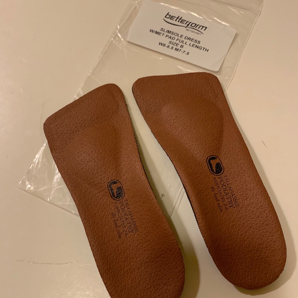 WOMEN’S BETTER FORM FOOT PADS.